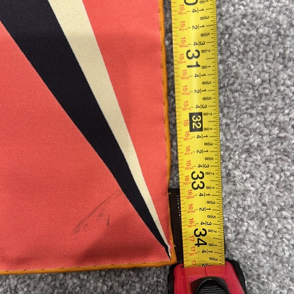 Authentic Hermes Silk scarf - Picture 9 of 11